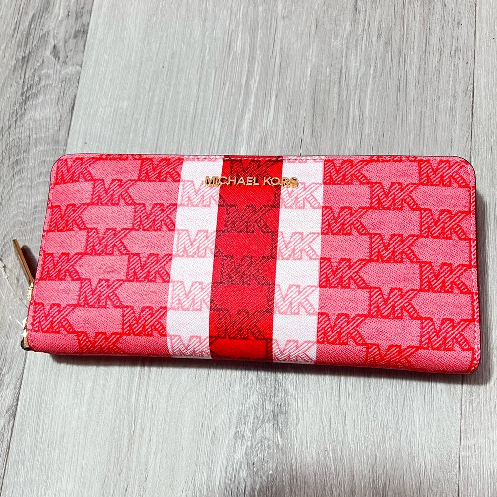 Michael Kors Jet Set Travel Continental Wallet Large Zip Around DK Sangria ✨